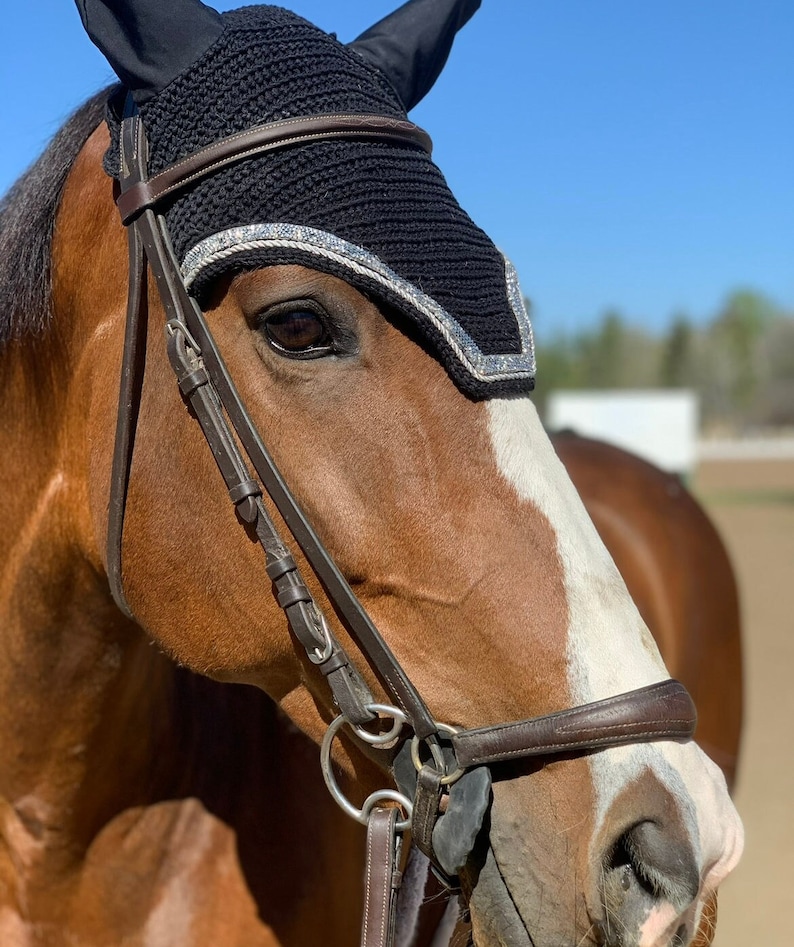 DIY Horse Bonnet Tutorial by EquiEars Full Size Sqaure and Tie Down Style Horse Bonnet Tutorial image 3