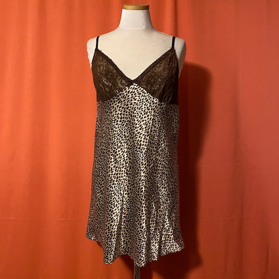 1990s Intimate Style Leopard Print Slip