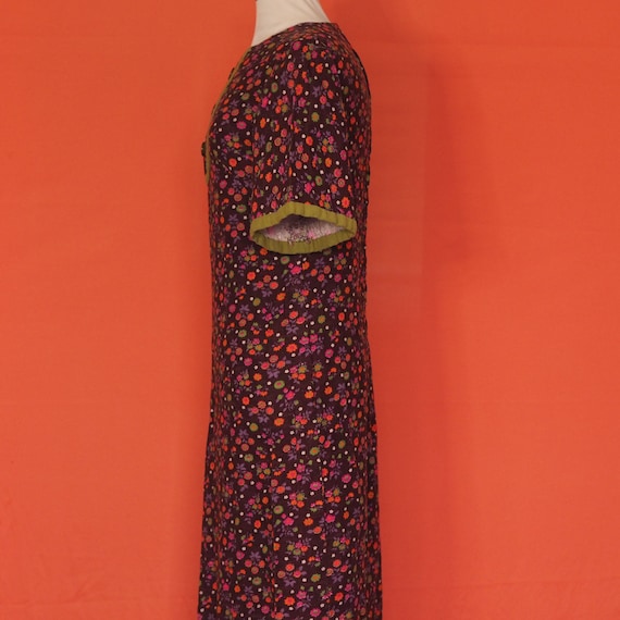 1970s Handmade Purple Floral Dress - image 4