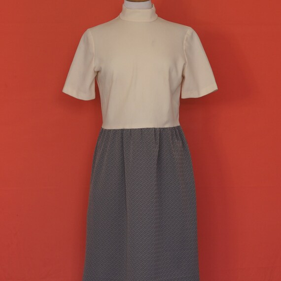 1960s Handmade Mock-Neck Secretary Dress - image 4