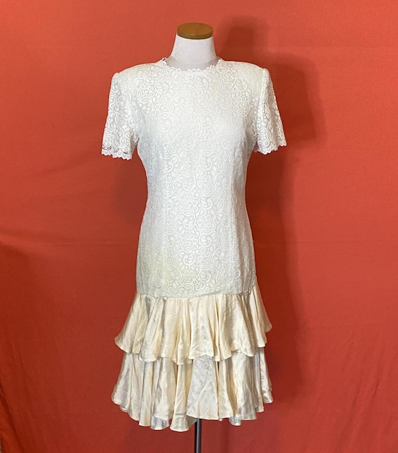 1980s Oscar de la Renta Lace Gown 1980s Oscar de la Renta Lace Gown