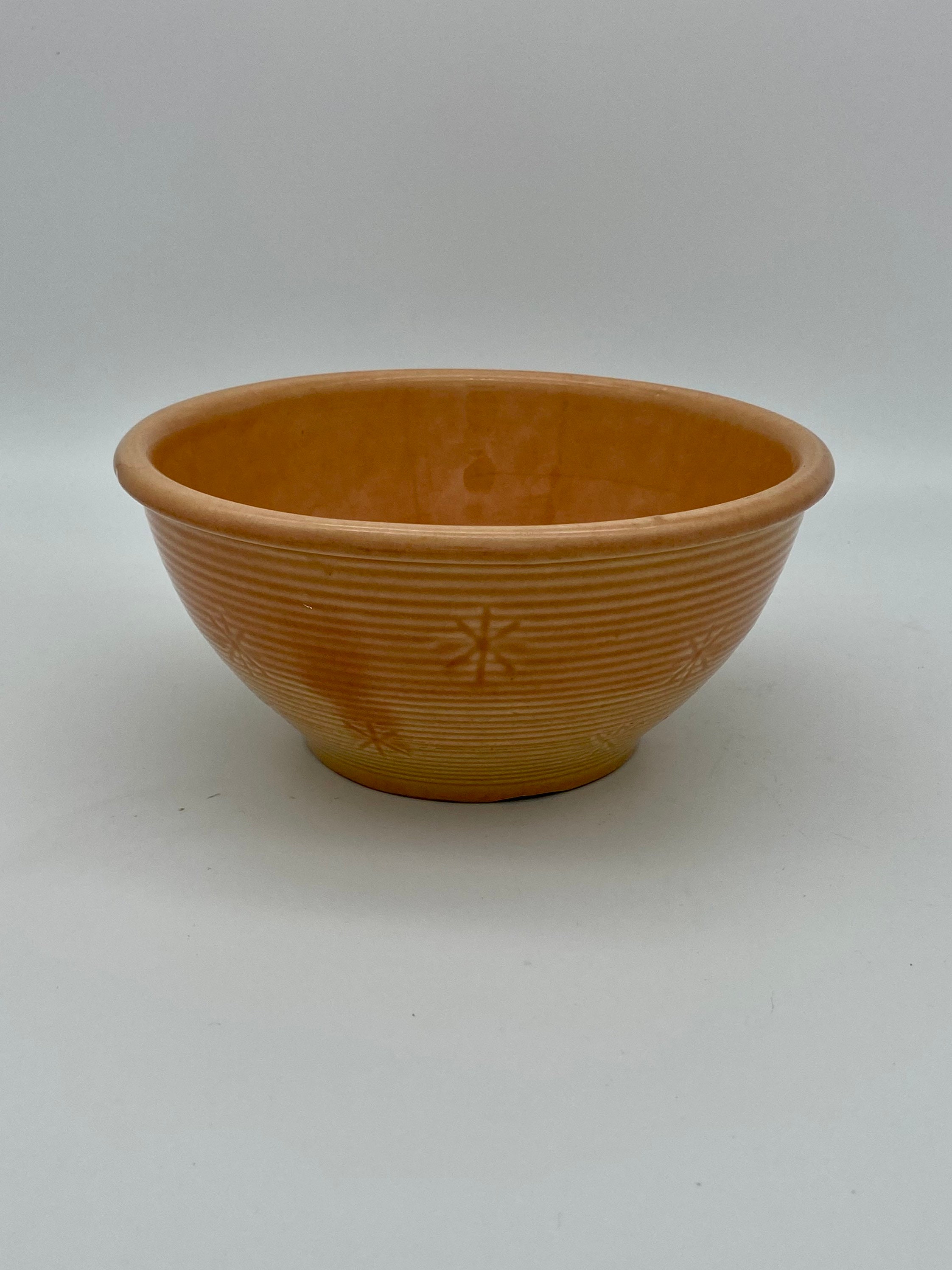 USA-Made Small Stoneware Shoulder Bowl