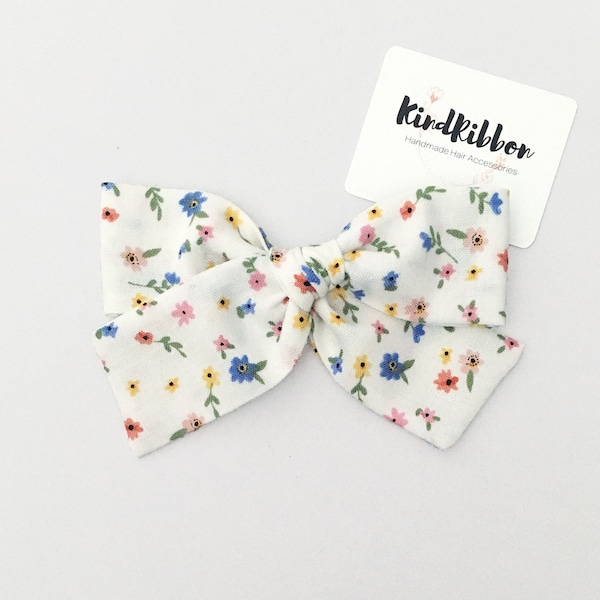 Mini Wildflower Floral Bow, Spring Hair Bow, Easter Hair Bow, Girl Hair Bow, Toddler Hair Bow, Baby Hair Bow