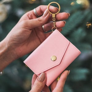 Cartera personalizada rosa con monedero, organizador de tarjetas, tarjetero fino, cartera triple para mujer, llavero con tarjetero, regalo para el Día de la Madre