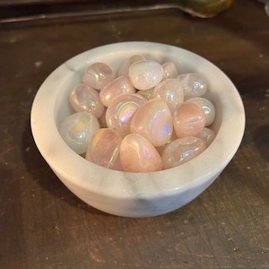 Angel Aura Rose Quartz Tumble, Rose Quartz, Angel Aura, Rainbow Aura, Aura Crystal, Palm Stone, Rainbow Aura Rose Quartz Palm Stone