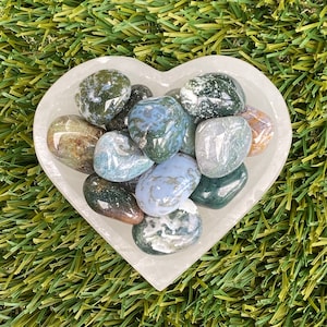 Polished Moss Agate Tumbled Stones: Meditation Crystals