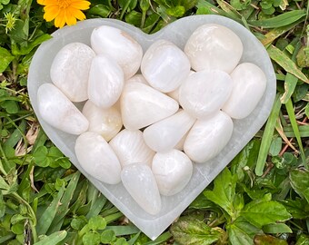 Scolecite Tumbled Stone: Crystal Healing, Third Eye & Crown Chakra