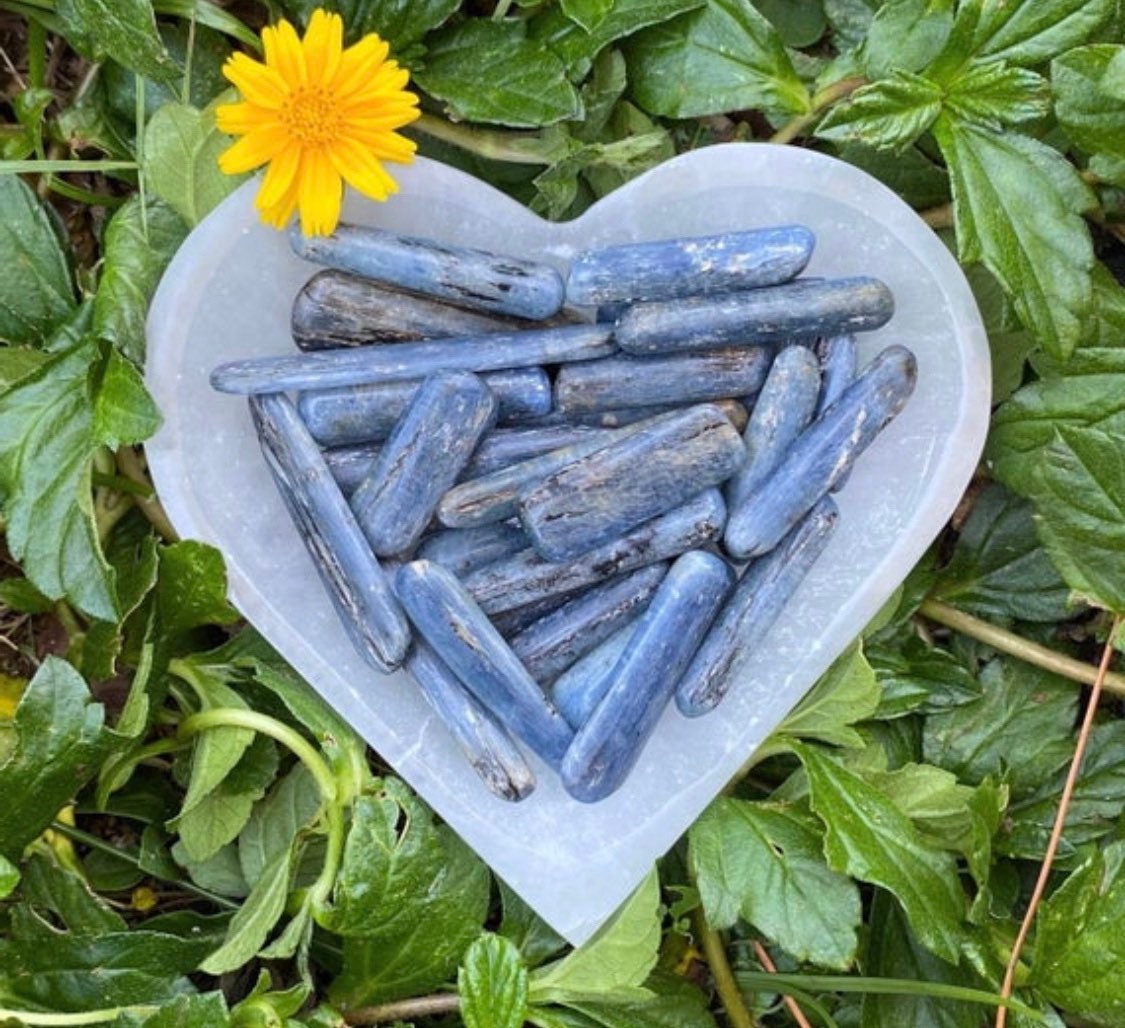 Kyanite, Kyanite Tumbled Stone, Kyanite Tumble Stone, Kyanite Crystal