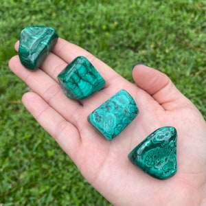Polished Malachite Tumbled Stone: Green Banded Crystal