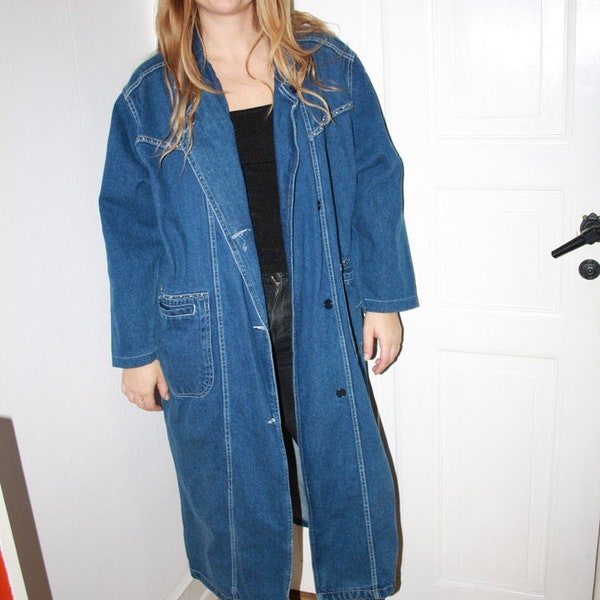 Long Vintage Denim Coat w. studs