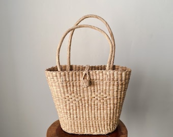 Multi-use seagrass basket