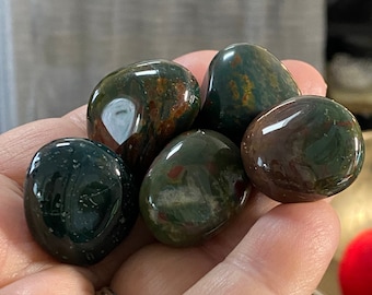 Bloodstone tumbled stones