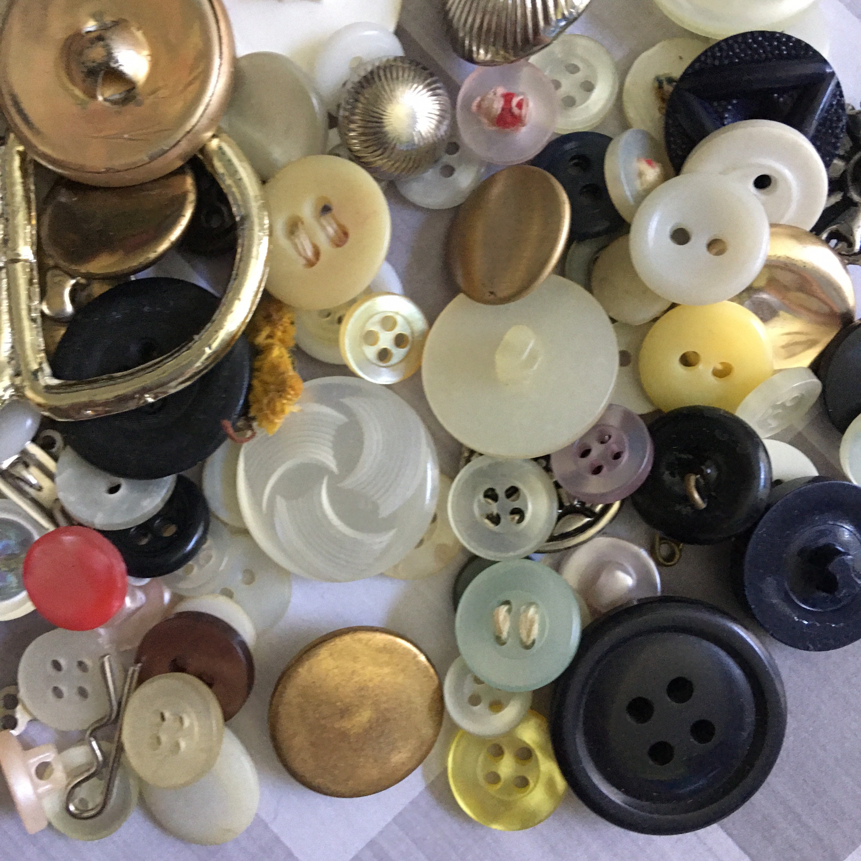 Vintage Sewing Button Lot Scoop of Assorted Craft Buttons Random Sizes  Colors Shapes lot L 