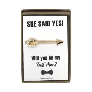 Meilleure proposition cadeau pour homme, argent ou or flèche barre de liaison avec la carte, elle a dit oui - veux-tu être mon meilleur homme ?
