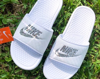 diamond nike slides