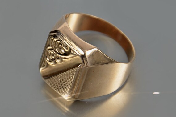 14 KT Gold Soviet Men Signet Ring, Solid Rose Gold
