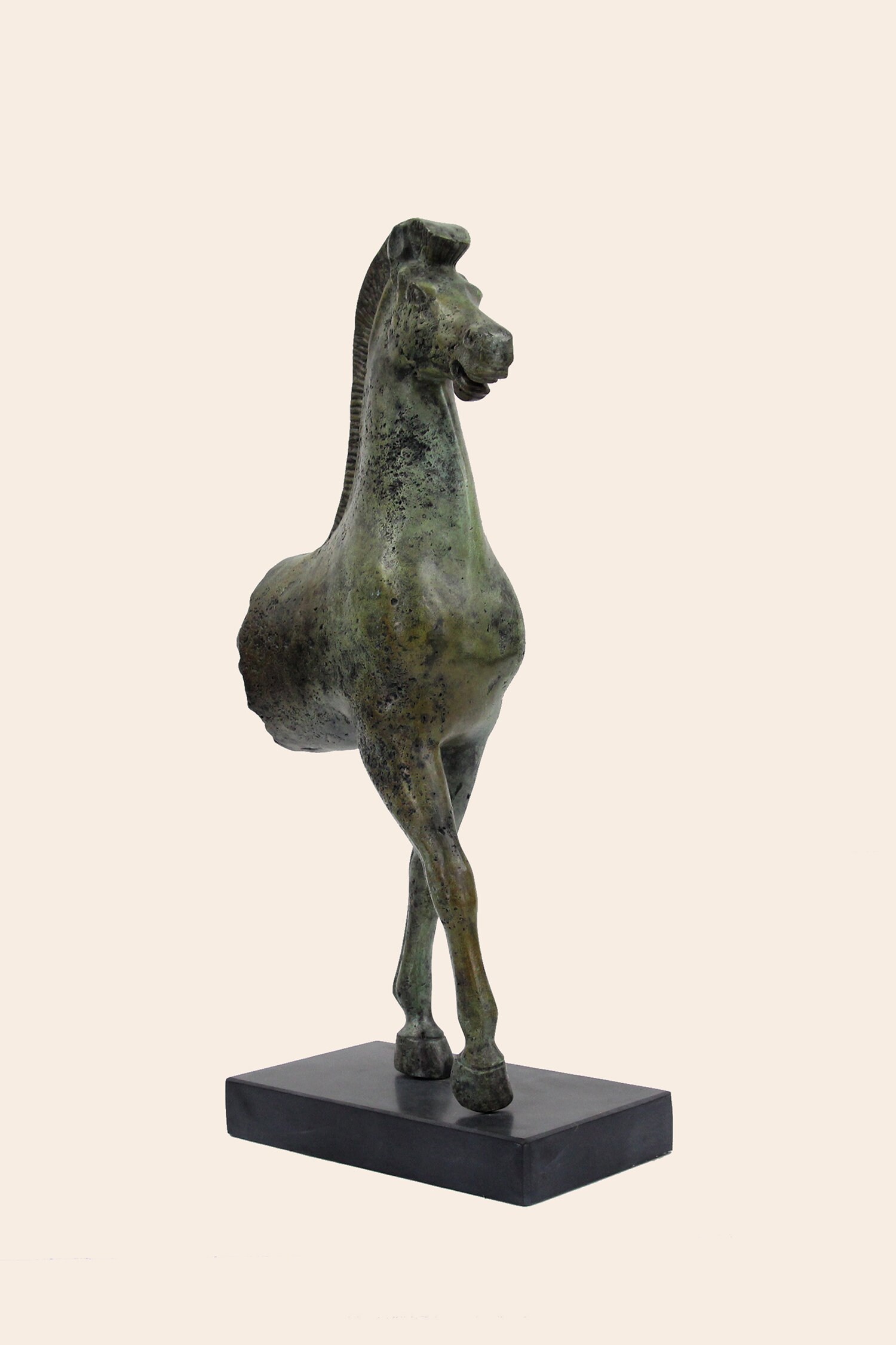 馬の彫刻古代ギリシャのブロンズ像、馬の像の博物館のレプリカの