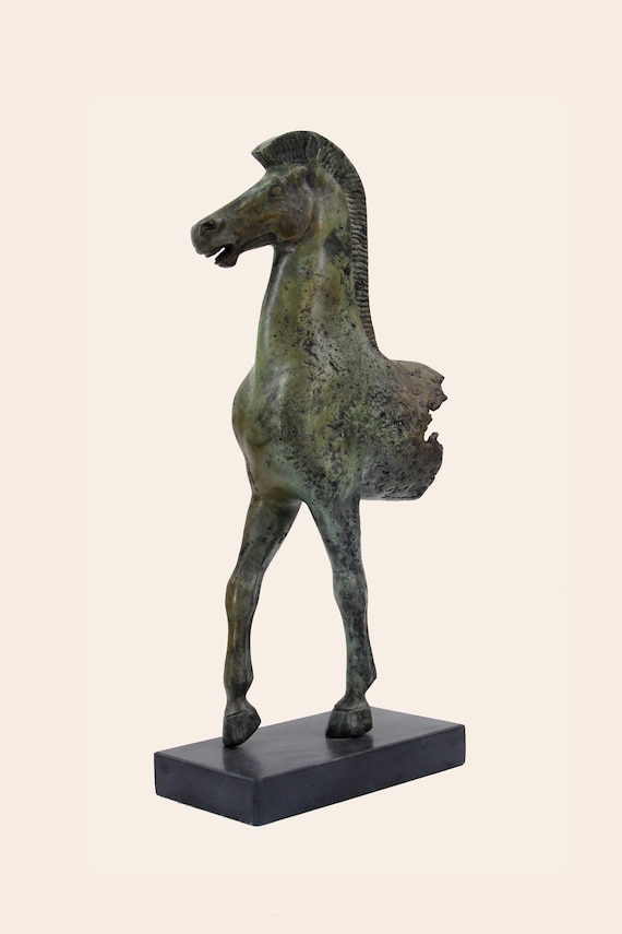 馬の彫刻古代ギリシャのブロンズ像、馬の像の博物館のレプリカの