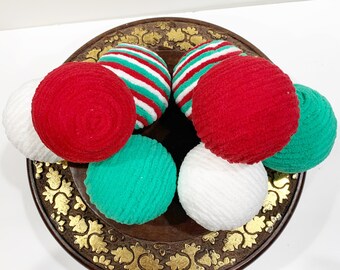 Red Green and White Decorative Yarn Ornament Balls, Wreath Attachment, Christmas Home Decor, Dough Bowl Filler, Tiered Tray Decor, Orbs