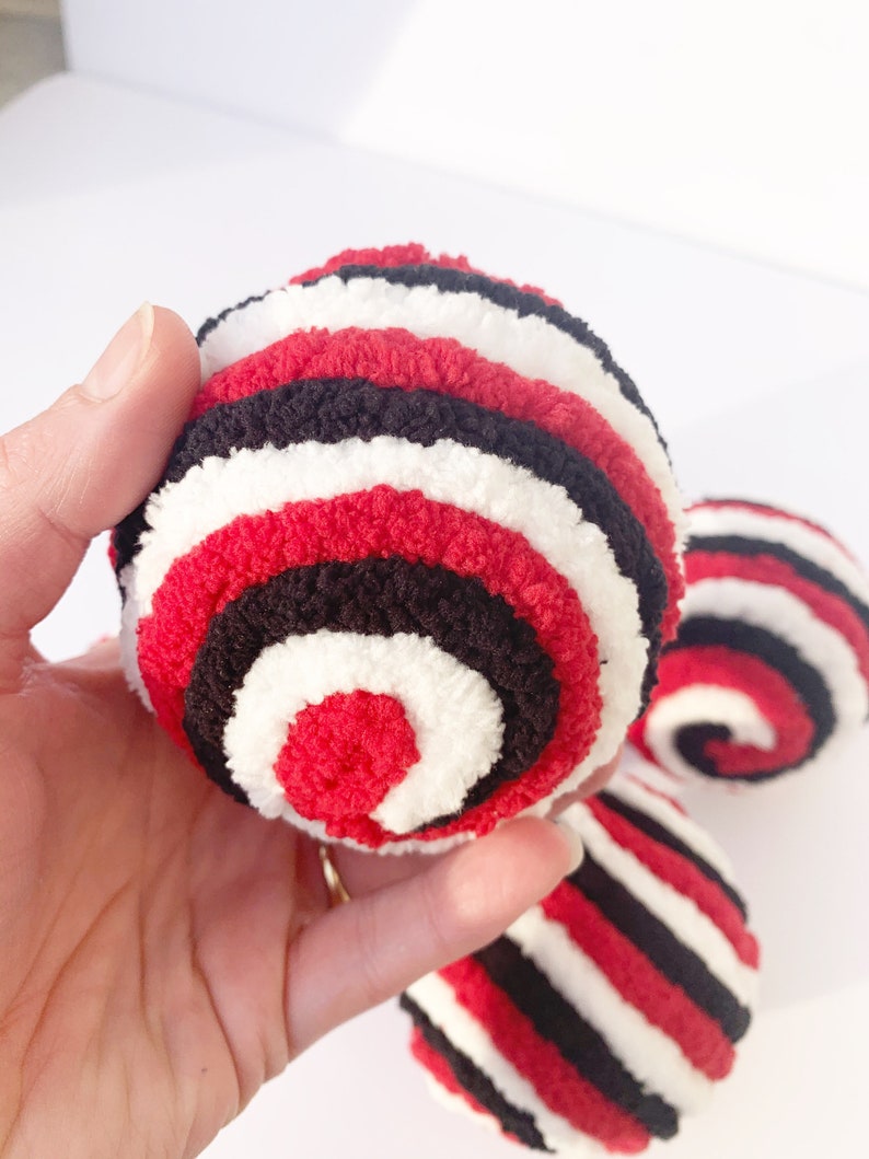Tiered Tray Decor Red White and Black Sports Themed Decorations Decorative Yarn Ornament Balls Valentine Wreath Attachment