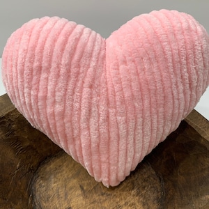 Pink Styrofoam Heart: Valentine&#39;s Day Wreath Attachment