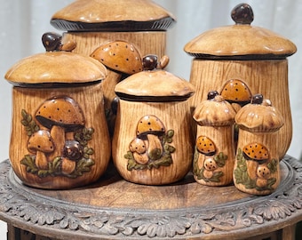 Juego de botes vintage Arnell Mishroom con salero y pimentero.
