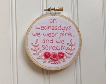 Il mercoledì indossiamo rosa / Mean Girls Fan Art / 2020 Ornamento