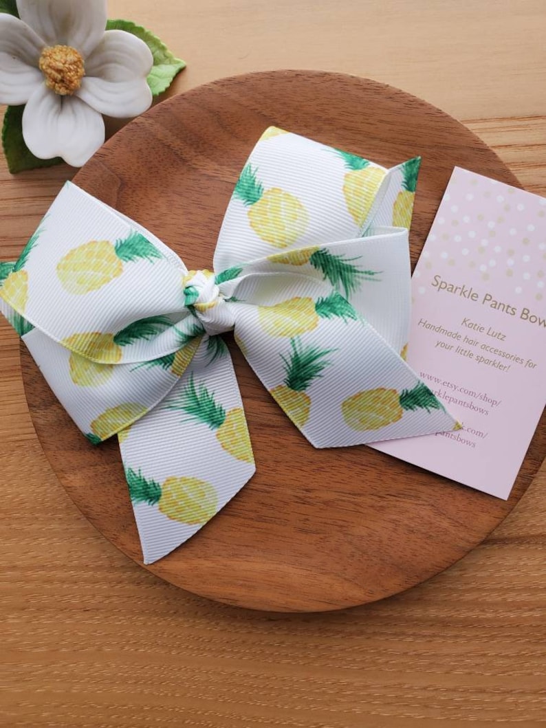 XL Pineapple Bow