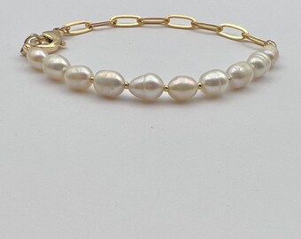 ★人気★【VINTAGE HOLLYWOOD】★Chain Half Pearl Bracele.t★ il_340x270.4677970070_oa5c.jpg