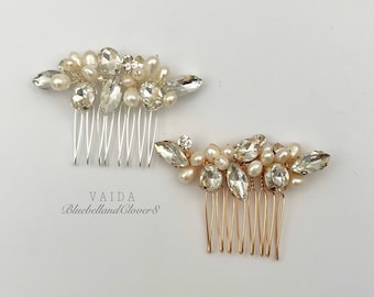 Small Elegant Bridal hair Comb with natural pearls | Pearl & crystal Bridal or Bridesmaid hair comb | Natural Pearl comb Hairpiece