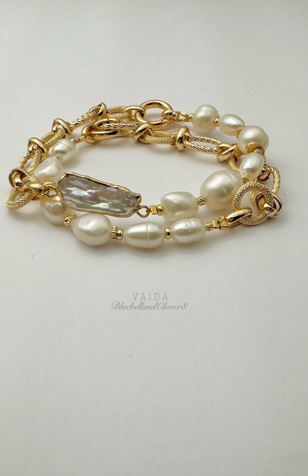 Gold Chunky Chain with 3 Pearls Pendant Bracelet