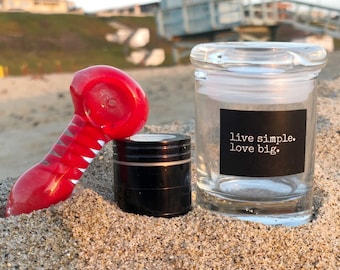 Red Good Vibes Set: Spoon Pipe, Mini Grinder and Mini Glass Jar. Glass Pipe Stash Herb Grinder Glass Smoking Pipe Glass Jar