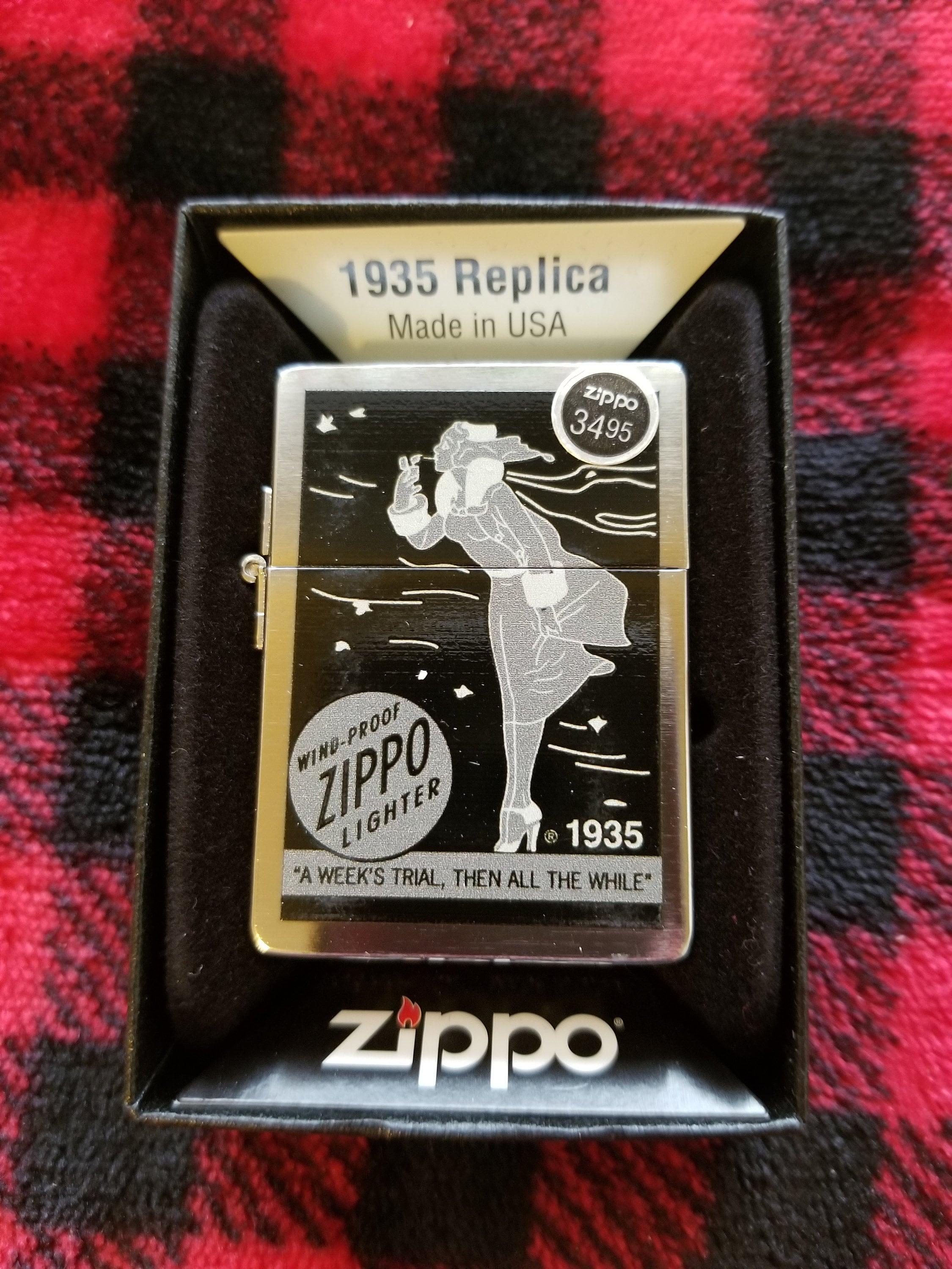 Bad bad girl zippo. Бензиновая зажигалка 1935 varga girl. varga girl zippo.