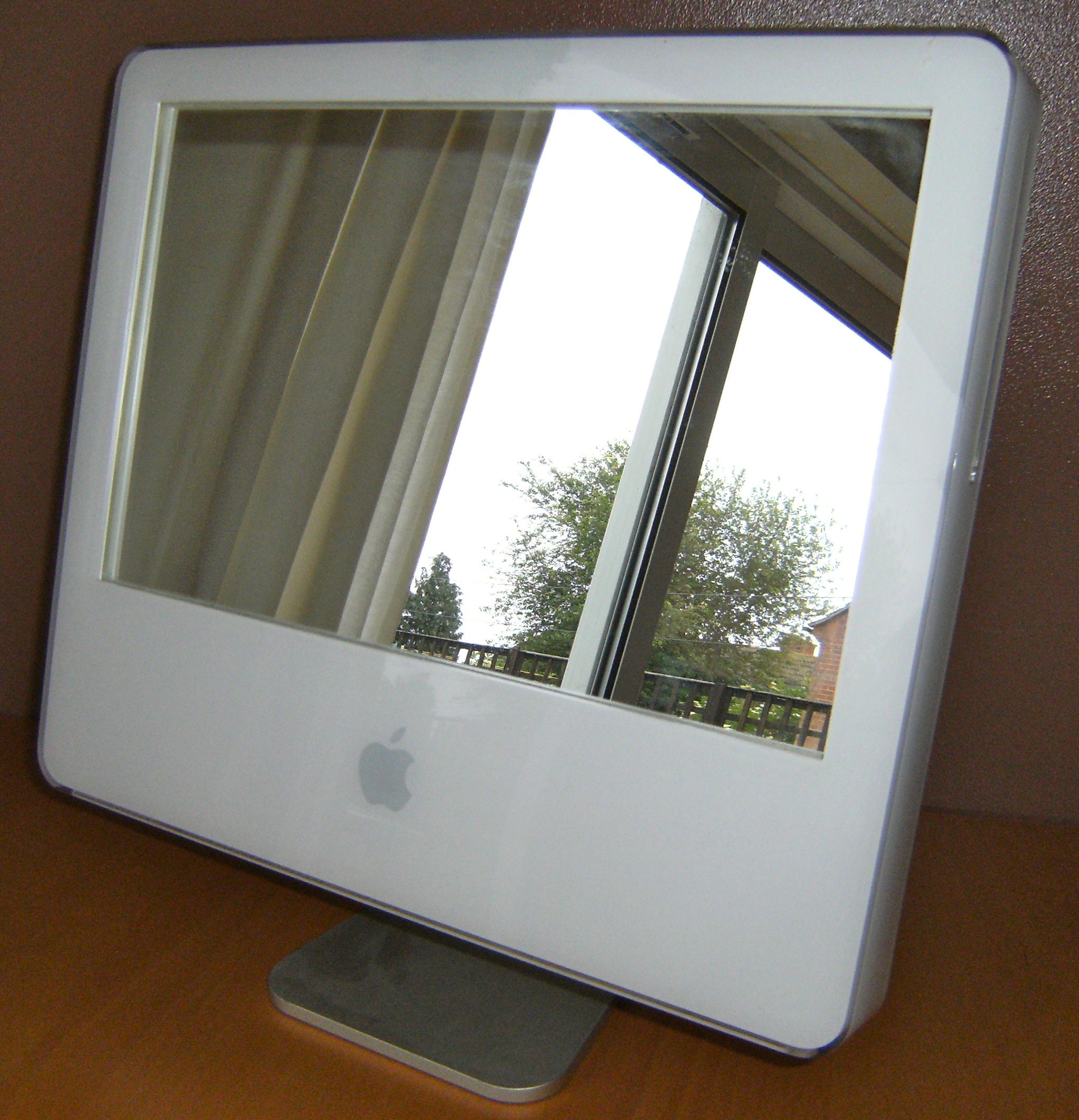 Apple iMac G5 'iMirror' with stand - Etsy 日本