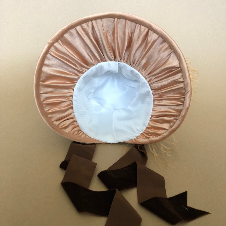 Regency Bonnet Jane Austen style in linen and antique velvet ribbon