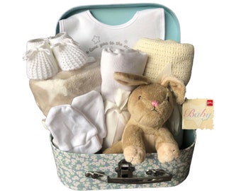 Deluxe Baby Hamper Gift Set in a Peter Rabbit Keepsake Case Gift Wrapped in cellophane Choice of colours Unisex Cream, Pink or Blue