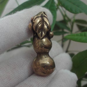 Antiqued Handicraft Pure Solid Brass Casting Gourd Statue Pendant