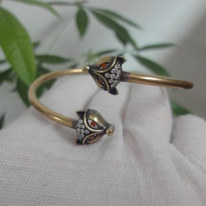 Antik massiv mässing dubbla rävhuvuden figurer kvinnor justerbar armband