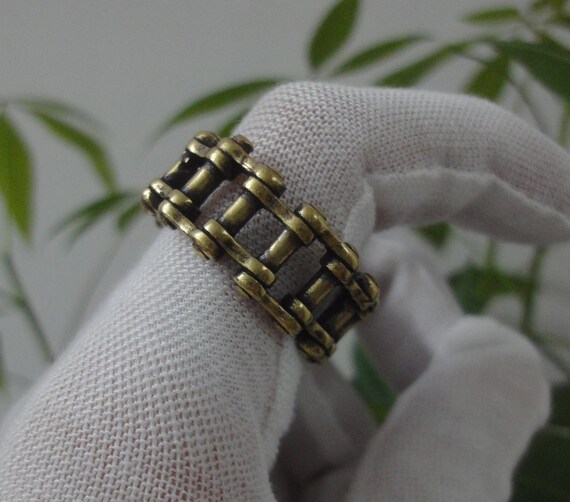 Antiqued Chinese Solid Brass Chain Shape Finger R… - image 2
