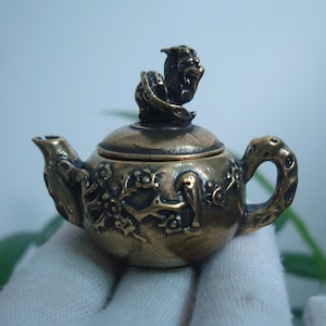 Chinese Antiqued Brass Casting Small Animal Teapot Home Decoration