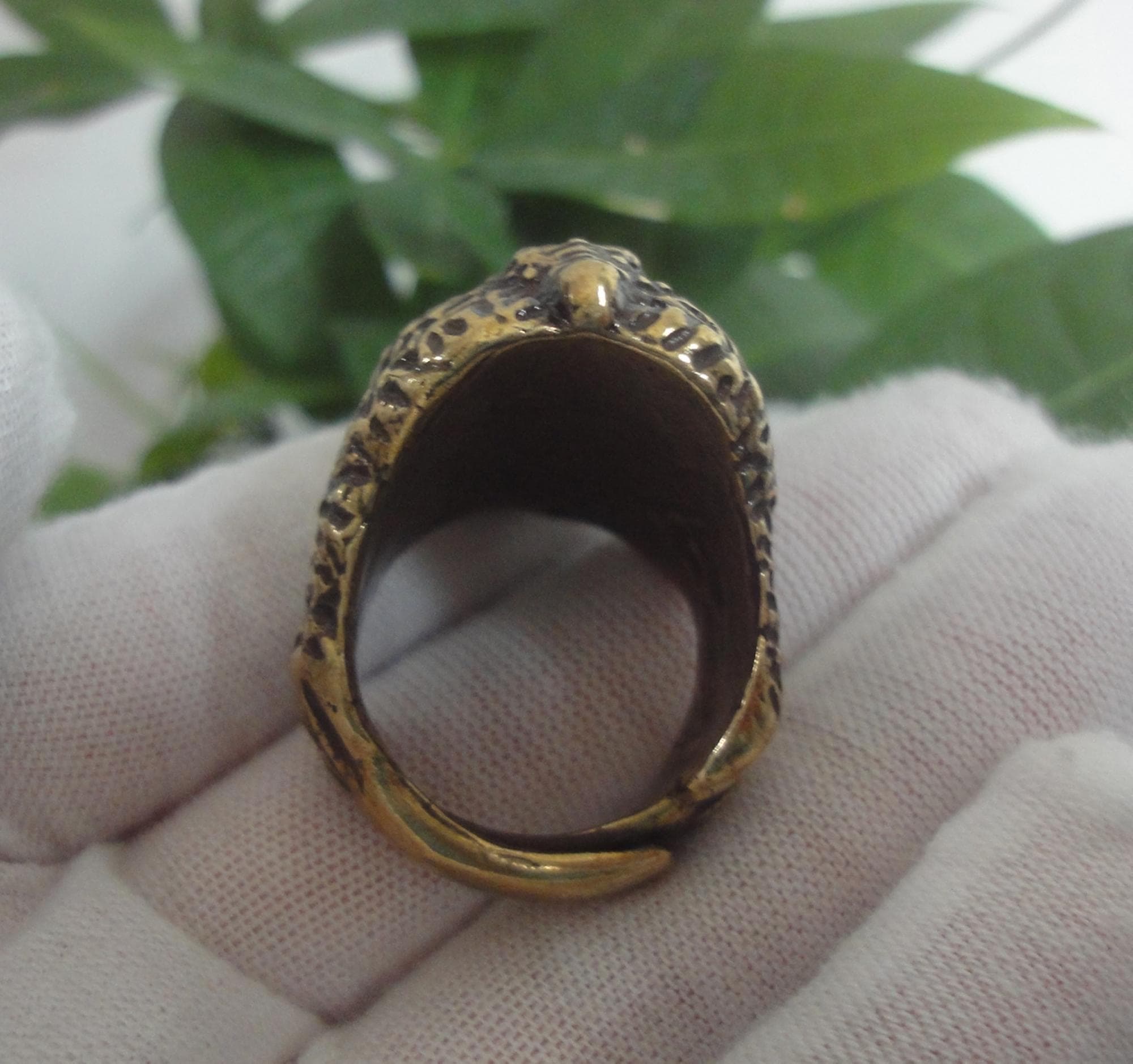 Statue Rng Antiqued Chinese Solid Brass Tiger Frog Animal Statue Ring - Etsy Canada