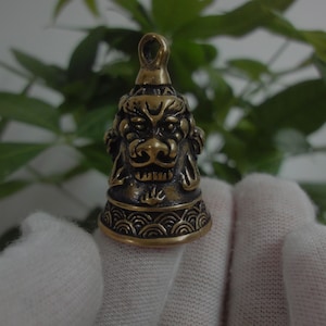 Chinese Antiqued Fine Pure Brass Three Lions Heads Bell Pendant