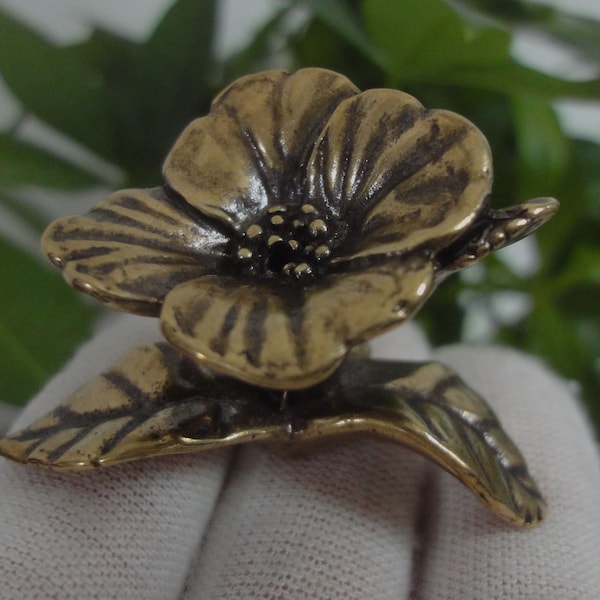 Antiqued Chinese Collection Solid Brass Casting Flower Statue Sculpture
