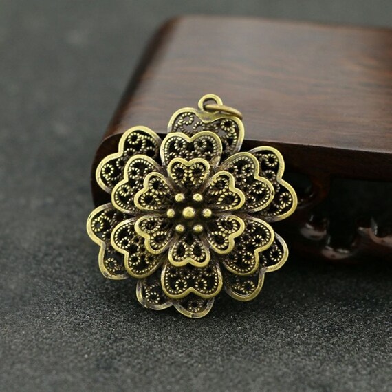 Creativity Chinese Old Hollow Bronze Statue Casting B… Gem