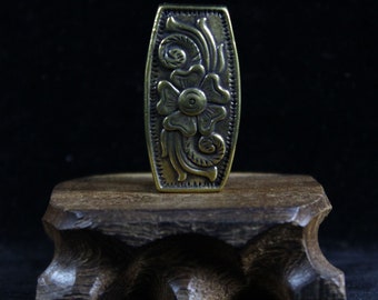 Vintage Chinese Brass Belt Buckle: Floral Design