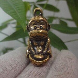 Retro Curio Solid Brass Statue Zodiac Cute Monkey Figurine Pendant