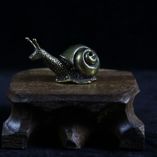 Retro Curio Chinese Solid Bronze Snail Statue Sculpture Decoration