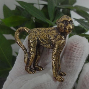 Antique Curio Chinese Solid Bronze Zodiac Monkey Animal Statue Figurines