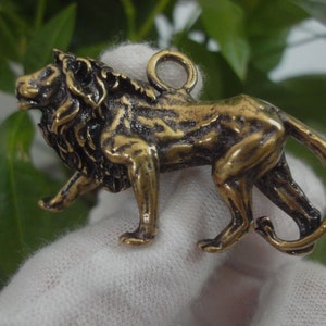 Retro Curio Chinese Old Solid Bronze Statue Lion Pendant Keychain