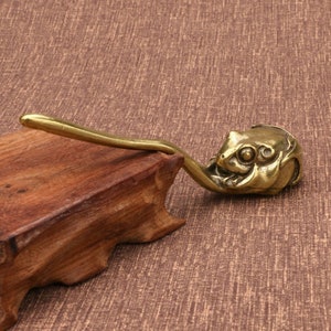 Antiqued Chinese Brass Casting &quot;RuYi&quot; Toad  Statue Office Decoration